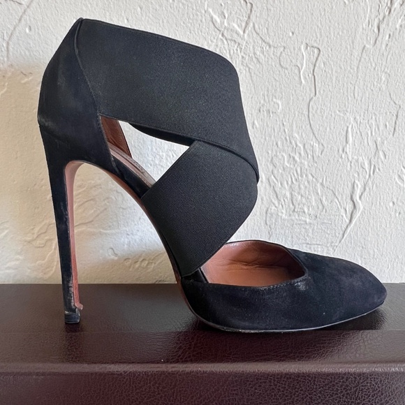 Alaia Black Suede Escarpins  Elastic Cross Strap Stiletto Heels 39.5 with Box - Picture 3 of 16